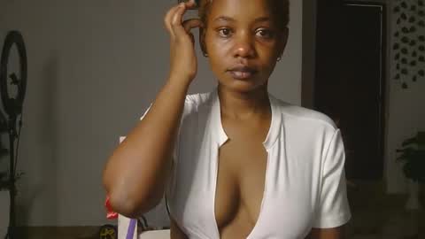 lucky_n_shyshy online show from November 20, 11:20 am