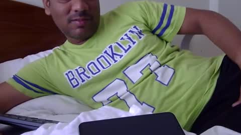 Snapshot of luckyfinalone chatting on September 28, 4:27 pm luckyfinalone online show from September 28, 4:27 pm