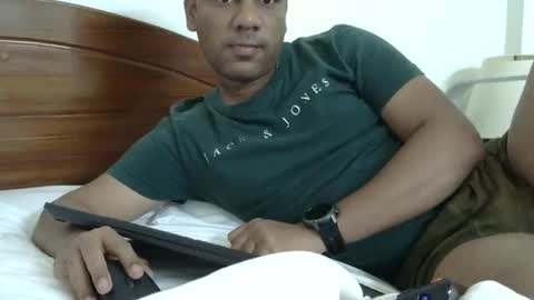 Snapshot of luckyfinalone chatting on September 13, 9:50 pm luckyfinalone online show from September 13, 9:50 pm