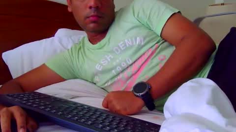Snapshot of luckyfinalone chatting on September 21, 7:18 pm luckyfinalone online show from September 21, 7:18 pm