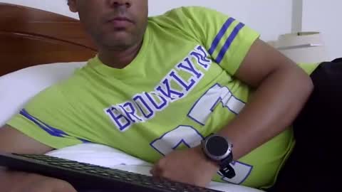 Snapshot of luckyfinalone chatting on September 14, 11:50 pm luckyfinalone online show from September 14, 11:50 pm