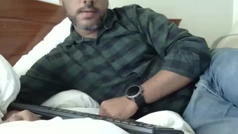 Snapshot of luckyfinalone chatting on October 14, 6:44 pm luckyfinalone online show from October 14, 6:44 pm