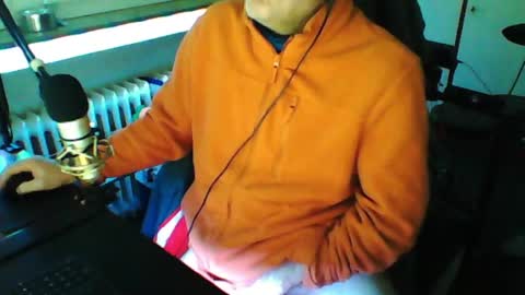        call me  Stefan online show from March 21, 8:19 am