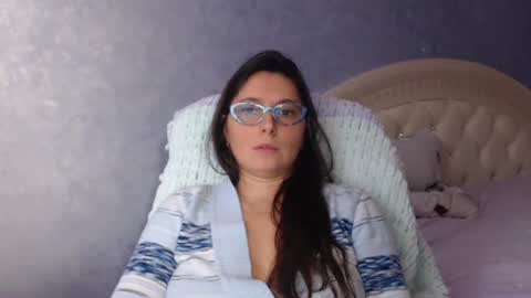 luckylinda23 online show from November 4, 1:12 pm