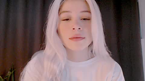 Snapshot of luckysapphire777 chatting on September 26, 10:01 am luckysapphire777 online show from September 26, 10:01 am