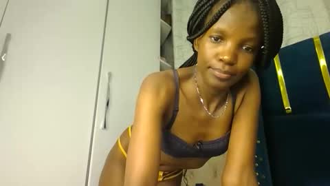 brielle online show from October 19, 8:13 pm