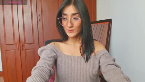 Snapshot of lucy111_love chatting on October 21, 8:12 pm Lucy online show from October 21, 8:12 pm
