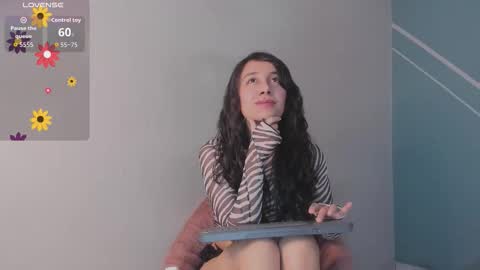 Snapshot of lucy_bluesea chatting on September 25, 7:54 pm Lucy Herrera online show from September 25, 7:54 pm