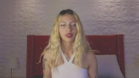 Snapshot of lucy_pink__ chatting on October 11, 7:50 pm PINK online show from October 11, 7:50 pm