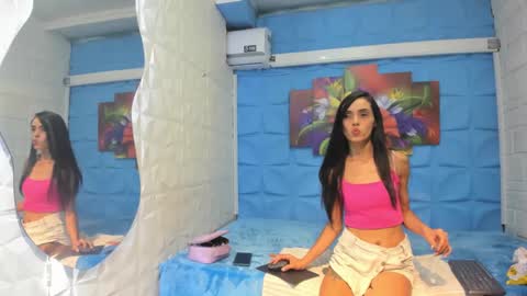 Snapshot of lucy_unlimited chatting on October 12, 2:04 am Lucy unlimit come back here online show from October 12, 2:04 am