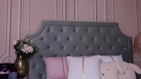 LucyAddison online show from June 23, 6:32 am