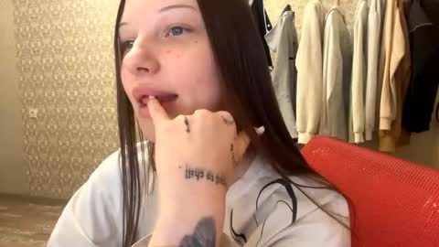 Ella online show from February 4, 6:50 am