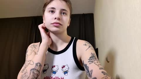 Lucy online show from February 17, 7:33 pm