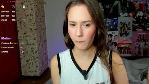 Lucy Rose online show from September 28, 7:50 am