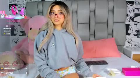 Lucy online show from February 24, 5:20 pm