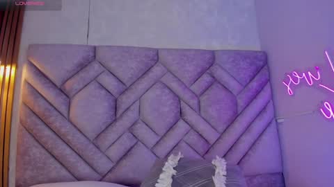 Snapshot of lucyvega4 chatting on December 2, 6:05 pm Lucy online show from December 2, 6:05 pm
