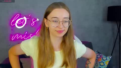 Lucy online show from June 24, 1:12 am