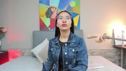 Lucy Liiu online show from September 21, 2:32 pm