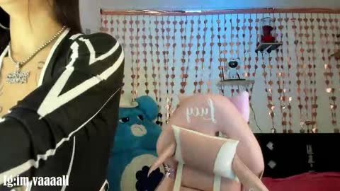 Snapshot of lucyy_tayy chatting on October 11, 8:56 pm The love of your life 3 online show from October 11, 8:56 pm