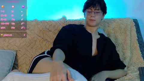 Lui online show from February 21, 4:04 am