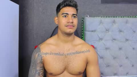 Luigi Independent model online show from November 16, 7:16 pm