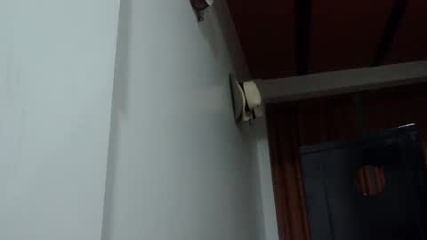 luisa_hollmes online show from October 25, 1:39 am