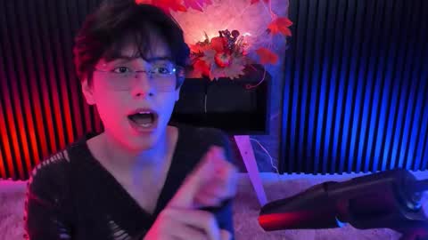 luixdust1 online show from September 30, 4:56 am