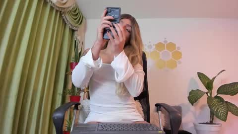 Luka Castillo online show from March 21, 3:34 am