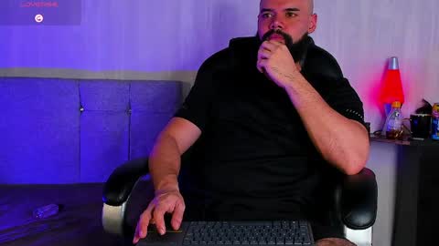 luke diaz7 online show from April 6, 9:05 pm