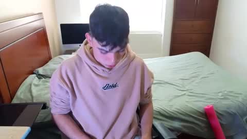 Snapshot of lukeboyce chatting on September 9, 2:06 pm lukeboyce online show from September 9, 2:06 pm
