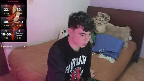 lukeboyce online show from May 19, 1:56 am