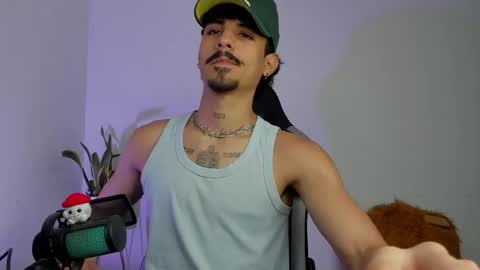 Luke Taylor online show from May 22, 2:02 pm