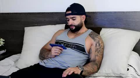 Lukhas f4f online show from October 31, 4:35 am