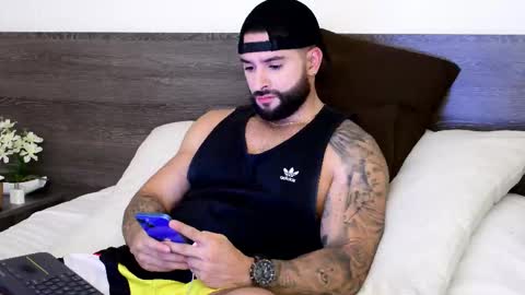 Lukhas f4f online show from October 3, 12:31 am