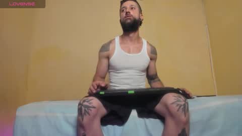 luky boy online show from April 16, 11:51 pm