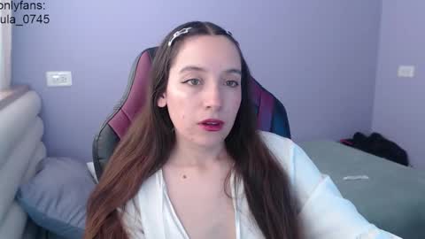 Vicky online show from October 2, 3:33 pm