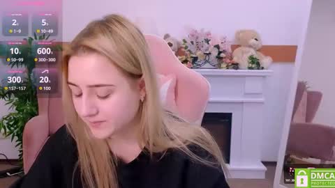 Lily online show from March 4, 10:29 pm