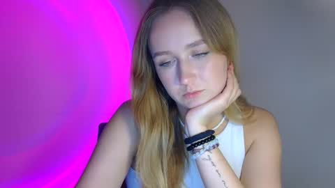 Lulu Baby18 online show from October 8, 7:53 pm