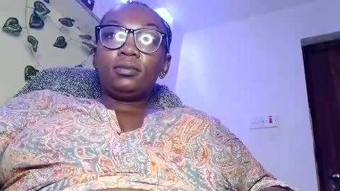 lulu_sparks1 online show from November 5, 10:50 am