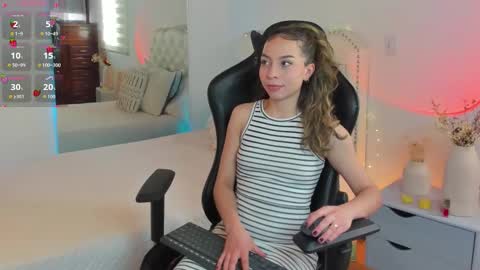 luluuberry online show from February 26, 7:39 pm