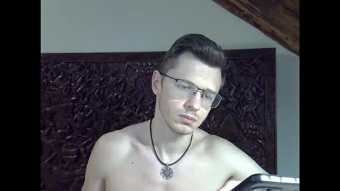 Andrew independent model 2000-0000 CET daily online show from February 17, 9:47 pm