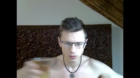 Andrew independent model 2000-0000 CET daily online show from February 12, 9:07 pm