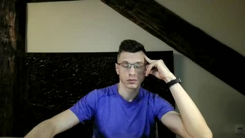 Andrew independent model 2000-0000 CET daily online show from May 6, 8:48 pm