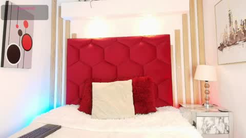 Lumier  online show from April 11, 8:02 pm