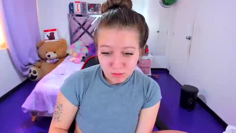 luna_analya online show from April 22, 3:30 pm