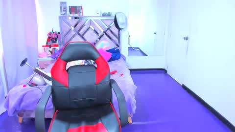 luna_analya online show from February 6, 3:37 pm