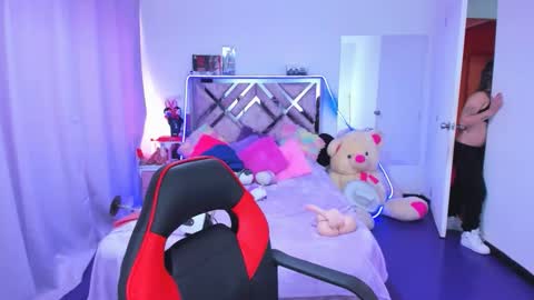 luna_analya online show from February 23, 3:25 pm