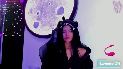 luna_bella_23 online show from May 30, 6:01 am