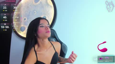 luna_bella_23 online show from May 20, 3:58 am