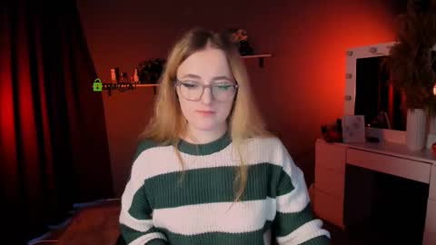 Snapshot of luna_berryy chatting on September 19, 7:39 pm luna_berryy online show from September 19, 7:39 pm